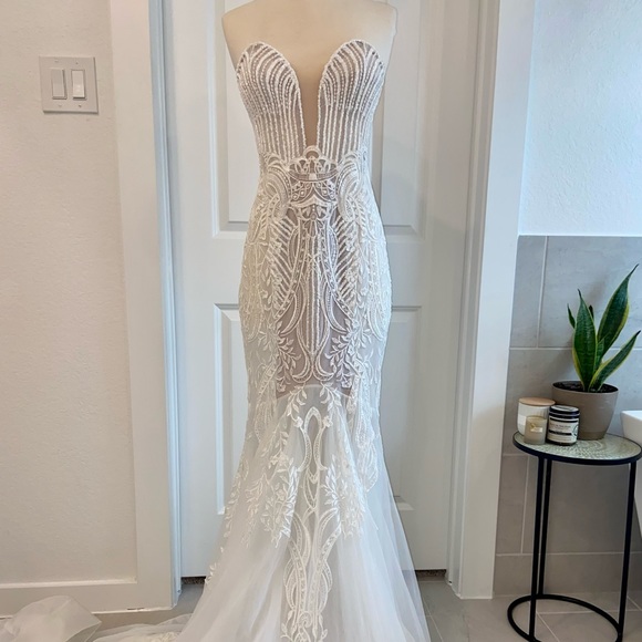 Pallas Couture Pallas Collective Elise Gown - Wedding Dress - Picture 4 of 15